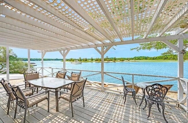 Photo - 286 Towd Point Rd