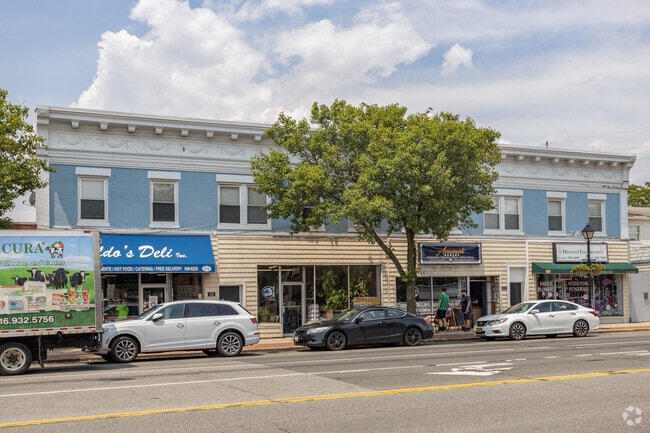 Photo - Amitville Flats