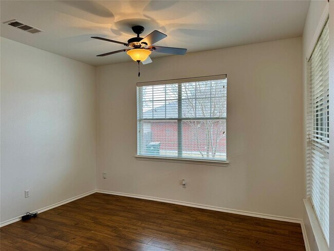 Photo - 193 Blossom Vly Strm