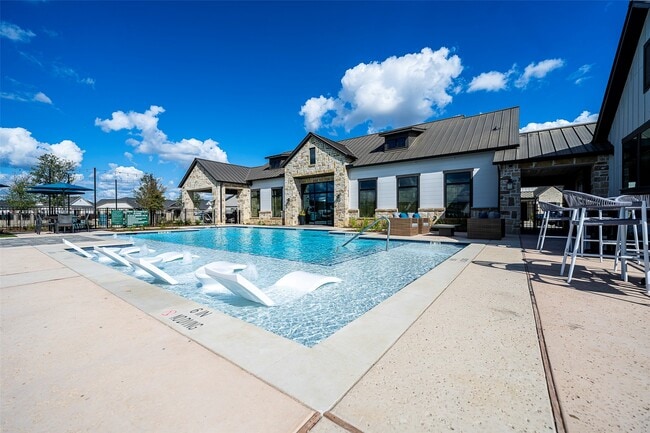 Photo - 15106 Sparrows Nest Ln