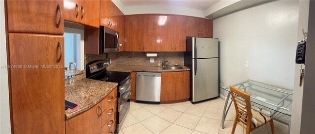 Photo - 2801 NE 183rd St Unidad 905W