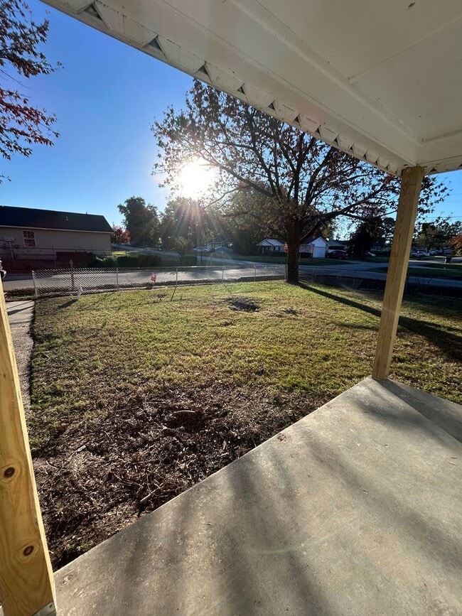 Photo - 3 BED, OFFICE + MUD ROOM HOME FOR RENT