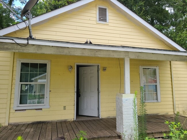 Building Photo - 2 Bedroom 1 Bath Home- Midtown Columbus