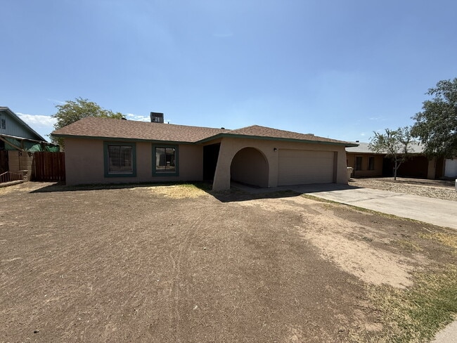 "Charming 4-Bedroom Haven with 2 Baths in ... - "Charming 4-Bedroom Haven with 2 Baths in ... Apartamento