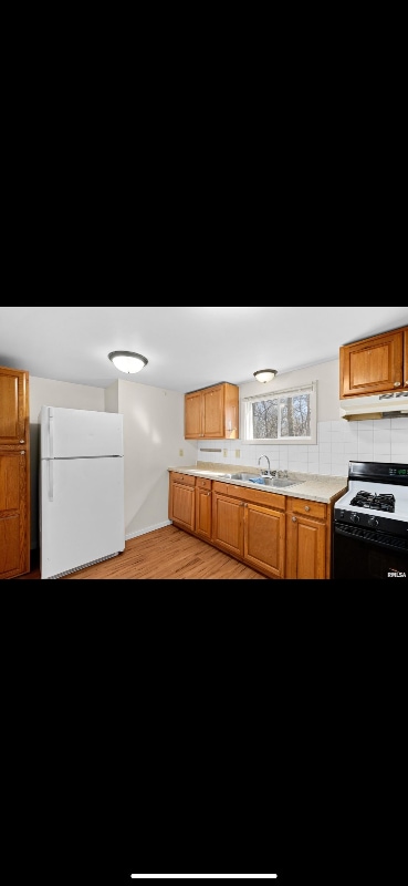 216 Belaire Ct