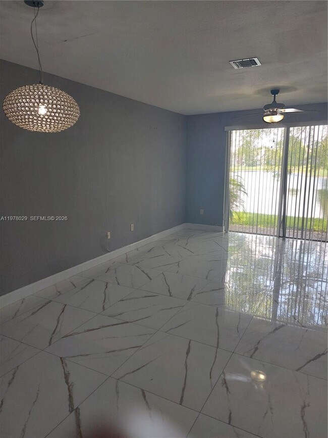 Photo - 2566 SW 82nd Ave