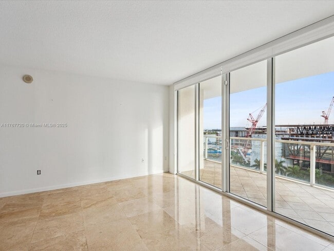 Photo - 1819 SE 17th St Unit 1010