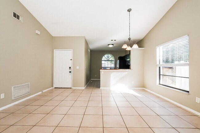 Photo - 1027 Covington St