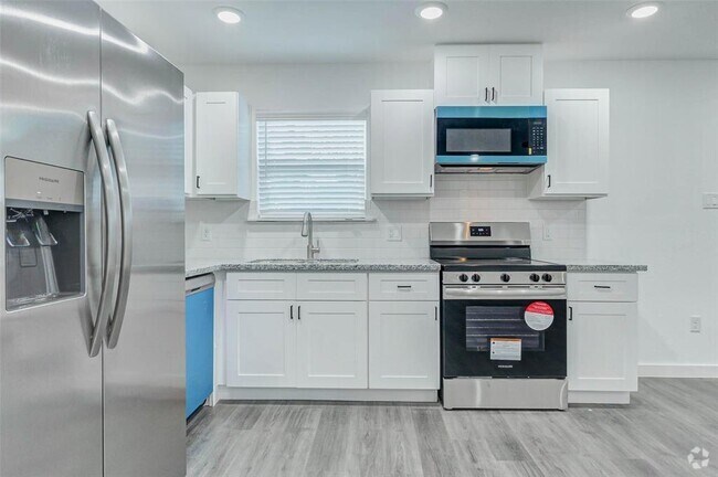 Building Photo - 8218 Bigwood St Unit A Rental