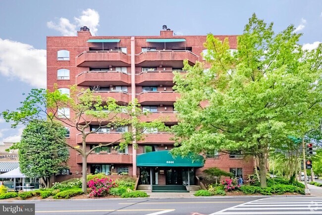 Building Photo - 4444 Connecticut Ave NW Unit 207 Rental