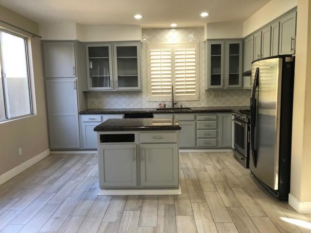 Photo - 130 Venetia Way