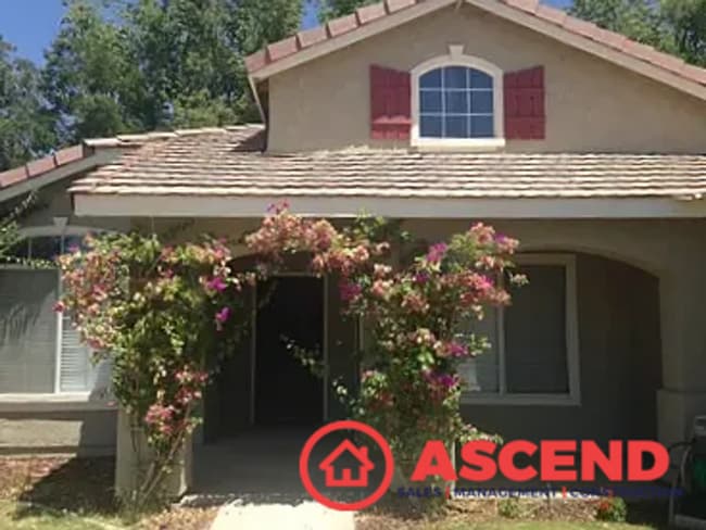 Photo - 4 Bedroom Home in Northwest!