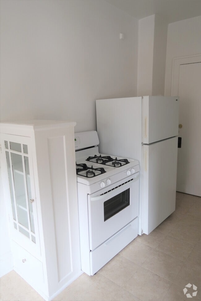Building Photo - Gerald Manor Rental