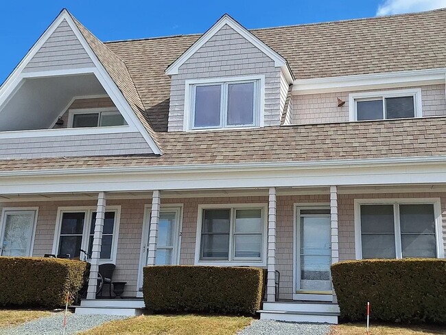 152 Tuckerman Ave Unit 2