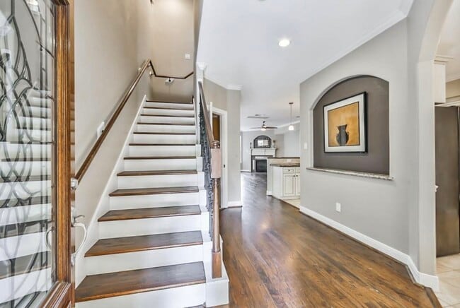 Photo - 415 Asbury St