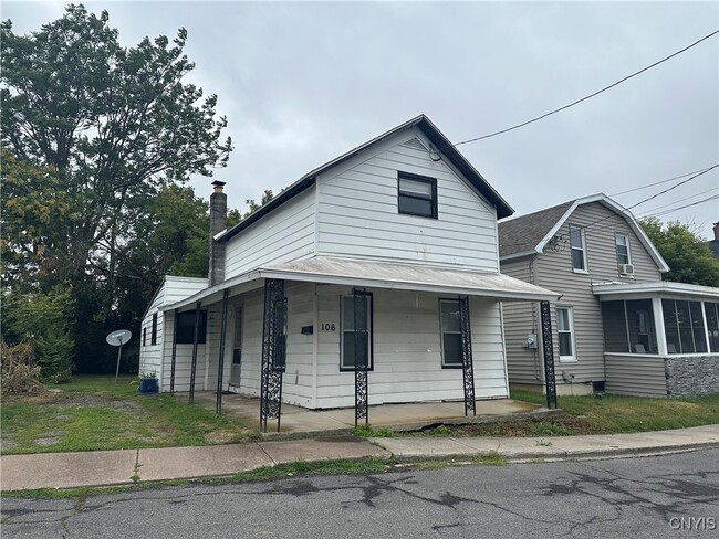 Building Photo - 106 Brow St Rental