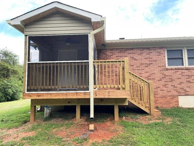 Photo - 8595 Benbow-Merrill Rd