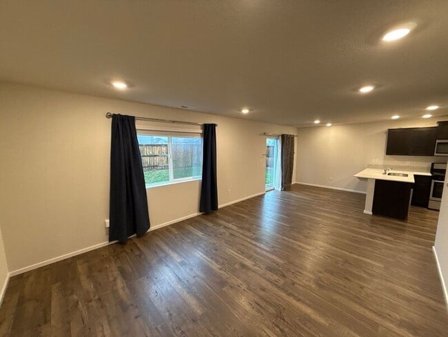 Photo - 4816 Apollo Ave