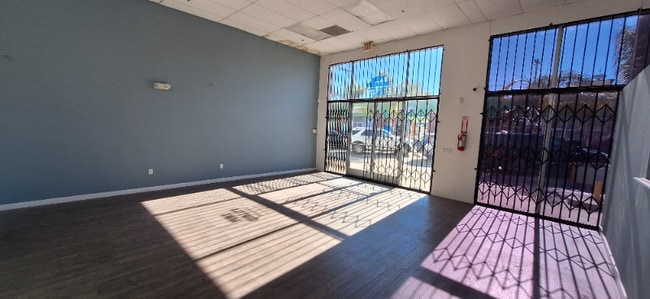 Photo - 8332 Sepulveda Blvd