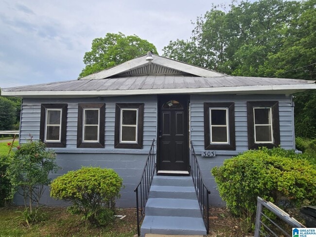 Photo - 303 2nd Ave House
