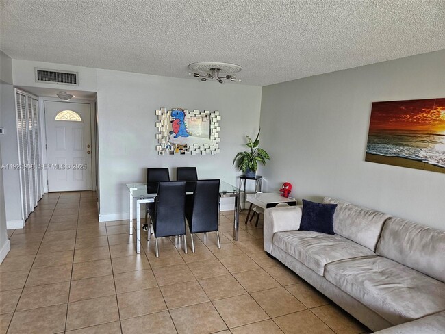 Photo - 10625 SW 112th Ave Unit 216