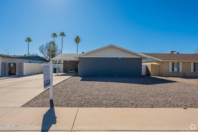 Building Photo - 1715 E El Parque Dr Rental