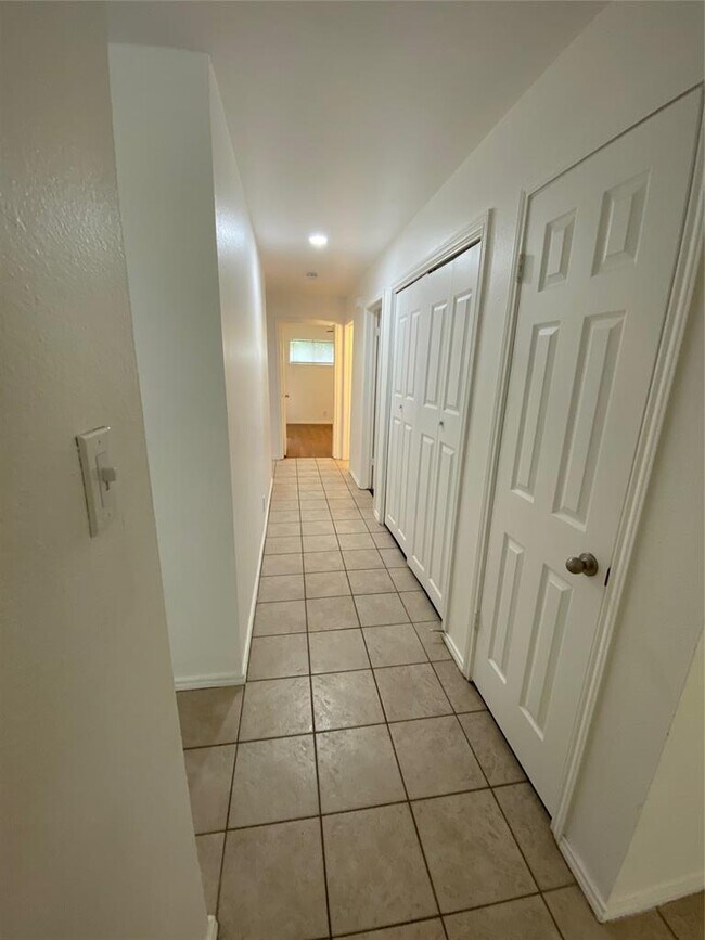 Photo - 1304 Conway Dr