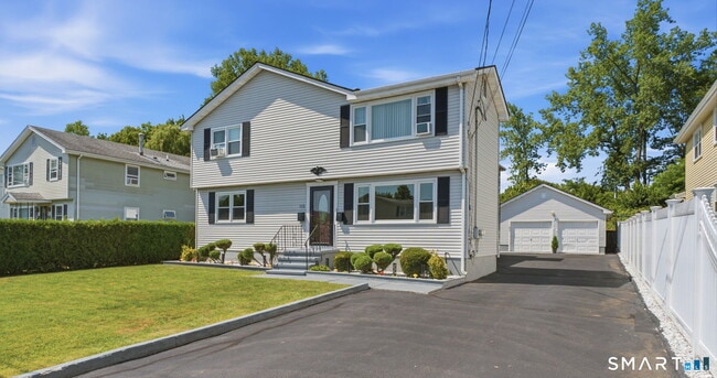 112 Joy Ln Unit 1