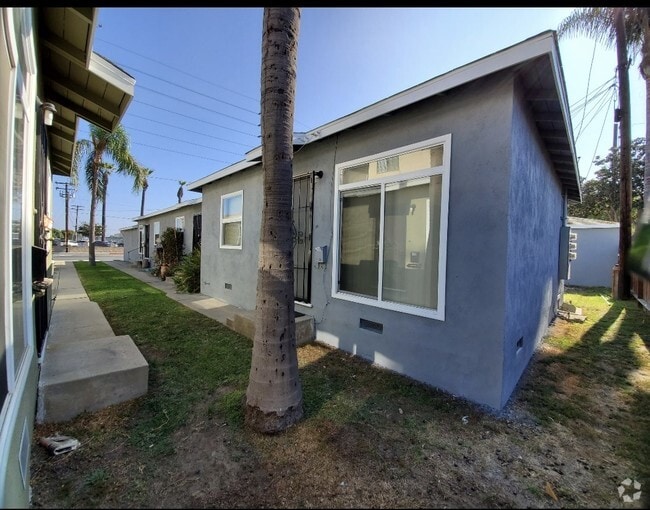 Building Photo - 16321 Prairie Ave Unit 16321 Rental