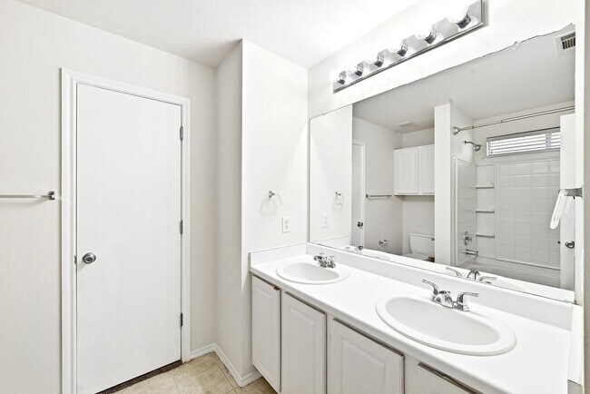 Photo - "Charming 3-Bed Sanctuary with 2.5 Baths in Kyle's Serene Peppergrass Cove, 1822 Sq Ft!"