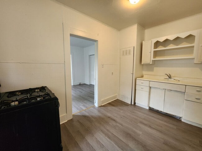 Photo - 4285 Chaison Ave