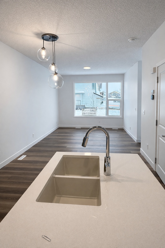 Photo - 20903-20925 25 Ave NW