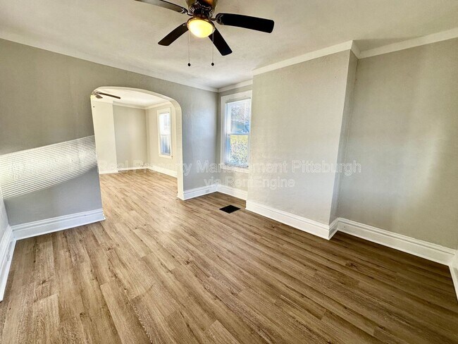 Photo - 2233 Milligan Ave