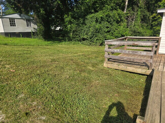 455 Dogwood Cir