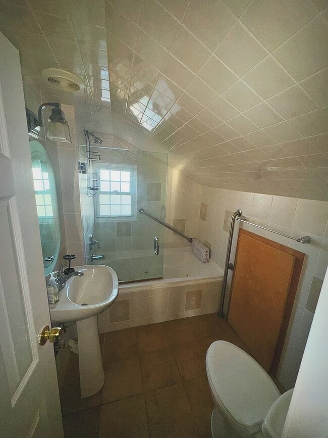 Photo - 2443 N Oak Park Ave