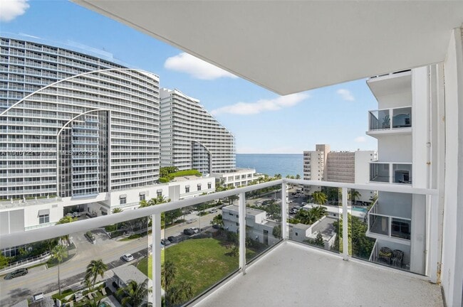 Photo - 336 N Birch Rd Unit 12B