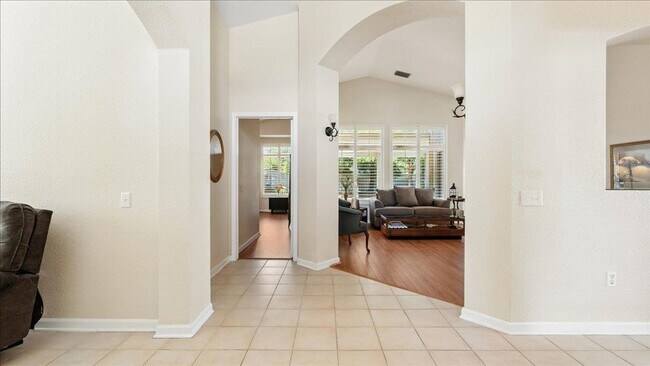 Photo - Charming Country Rose Home Located in Sun City Roseville a 55+ Community