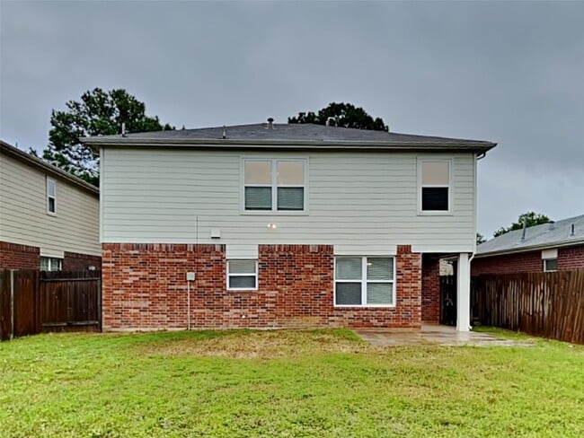 Building Photo - 11831 Brantley Haven Dr