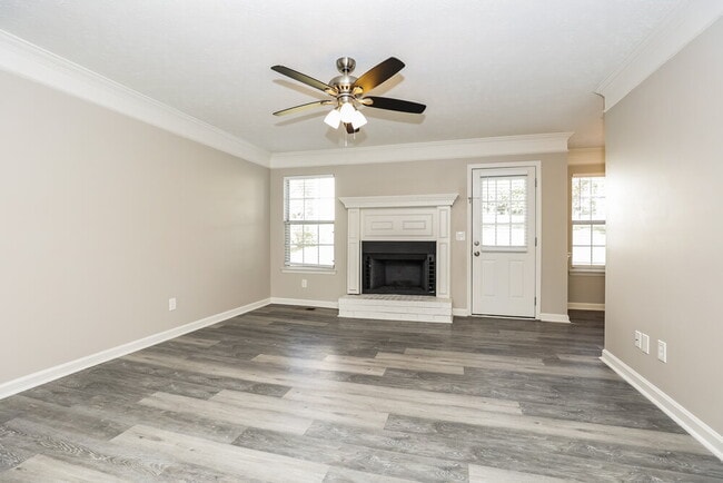 Photo - 186 Elm St