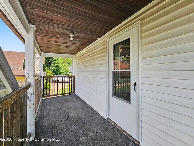 Photo - 1315 Farr St Unit 2
