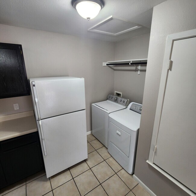 Deer Park Apartments - 1407
