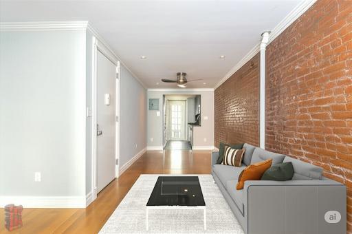 Building Photo - 118 E 7th St Rental