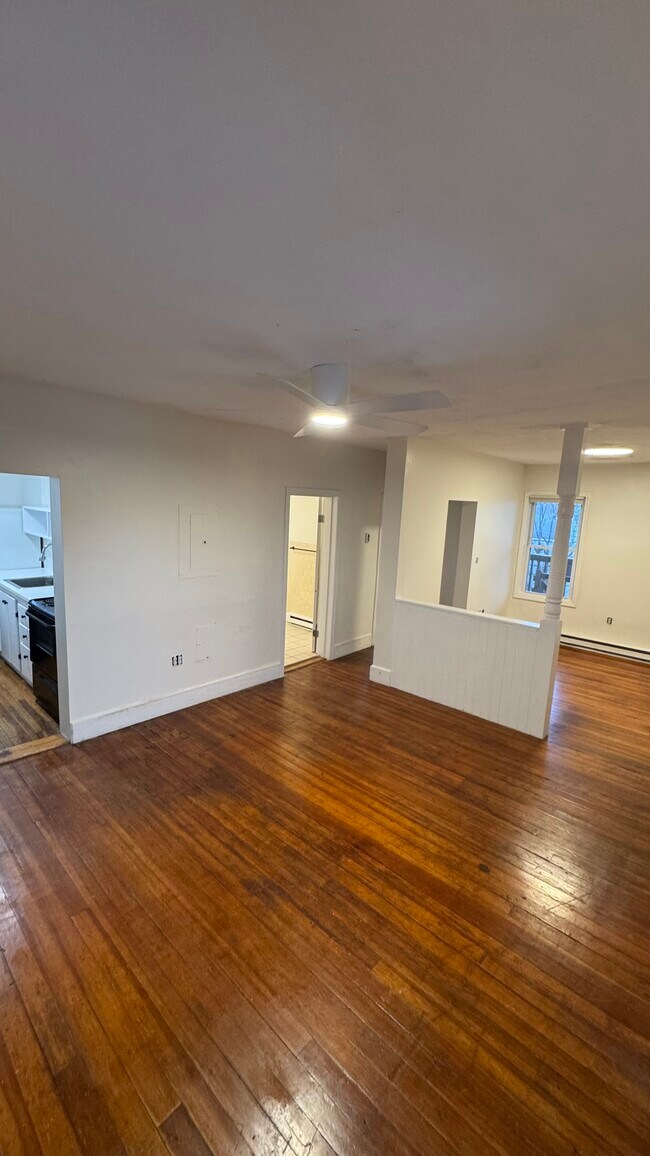 Photo - 70 Edwards St Unit 3