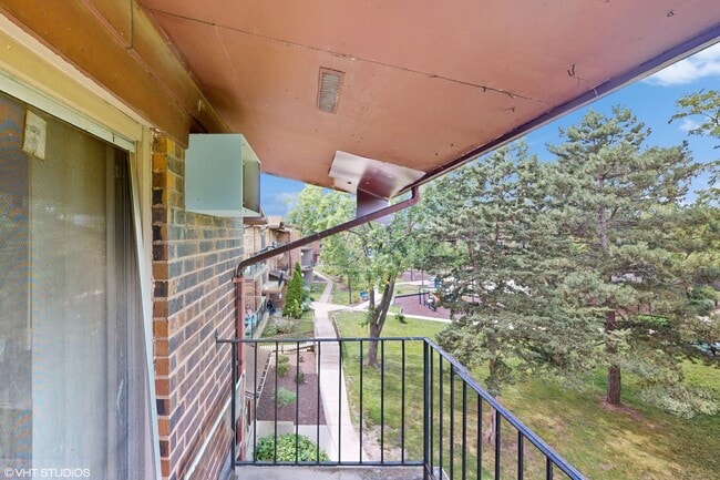 Photo - 2432 Waterbury Dr Unit 101