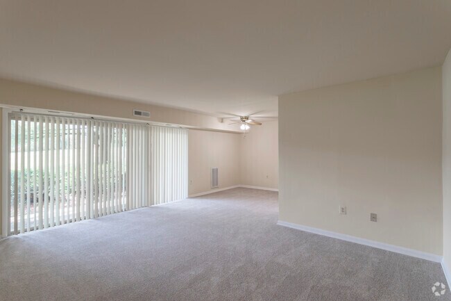 3 BR, 2 BA - 1,130 SF