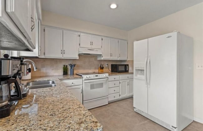 Photo - 1604 E Drury Ln