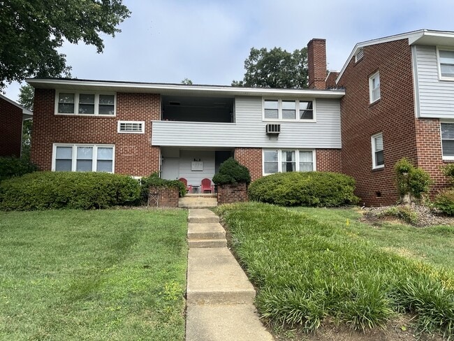 Building Photo - 709 Daniels St Unit D Rental