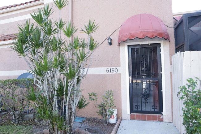 Photo - 6190 Seven Springs Blvd