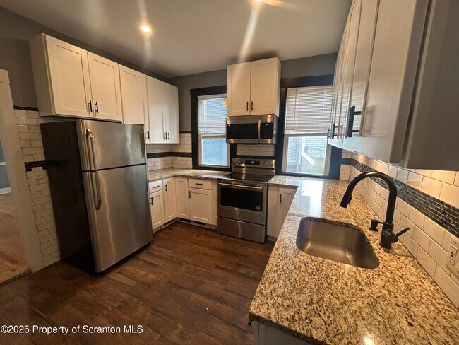 Photo - 634-634 N Irving Ave
