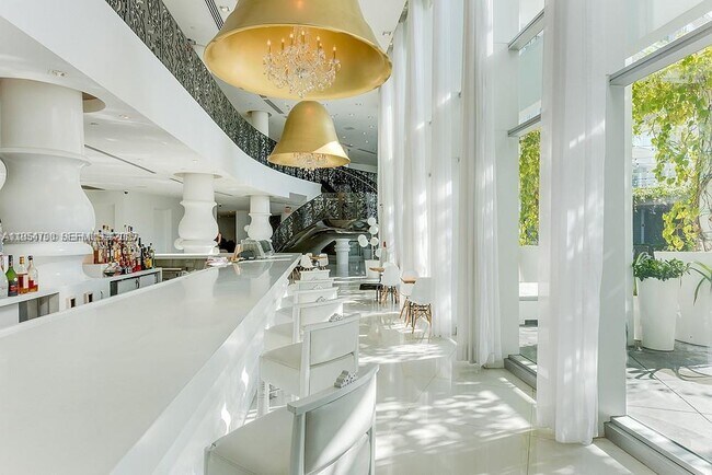 Photo - 1100 West Ave Unit 425